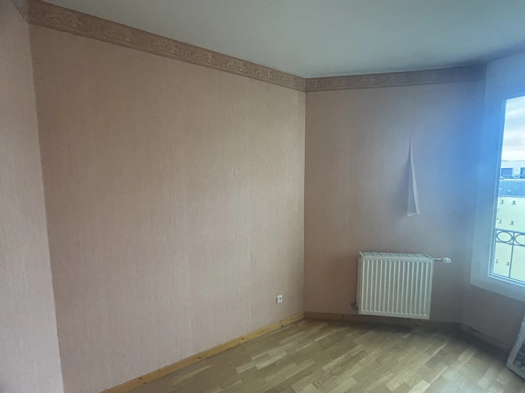 Angle de la chambre avant décoration